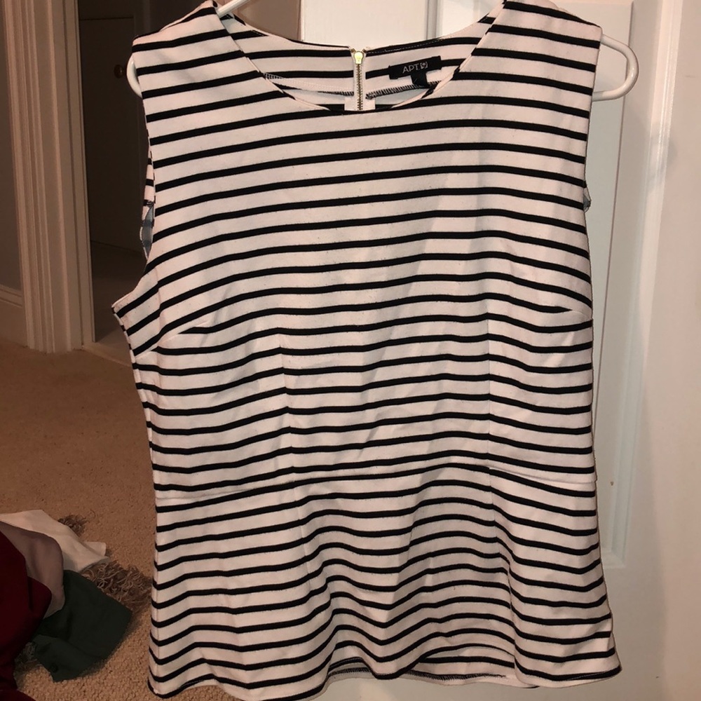 Adorable nice tank top!